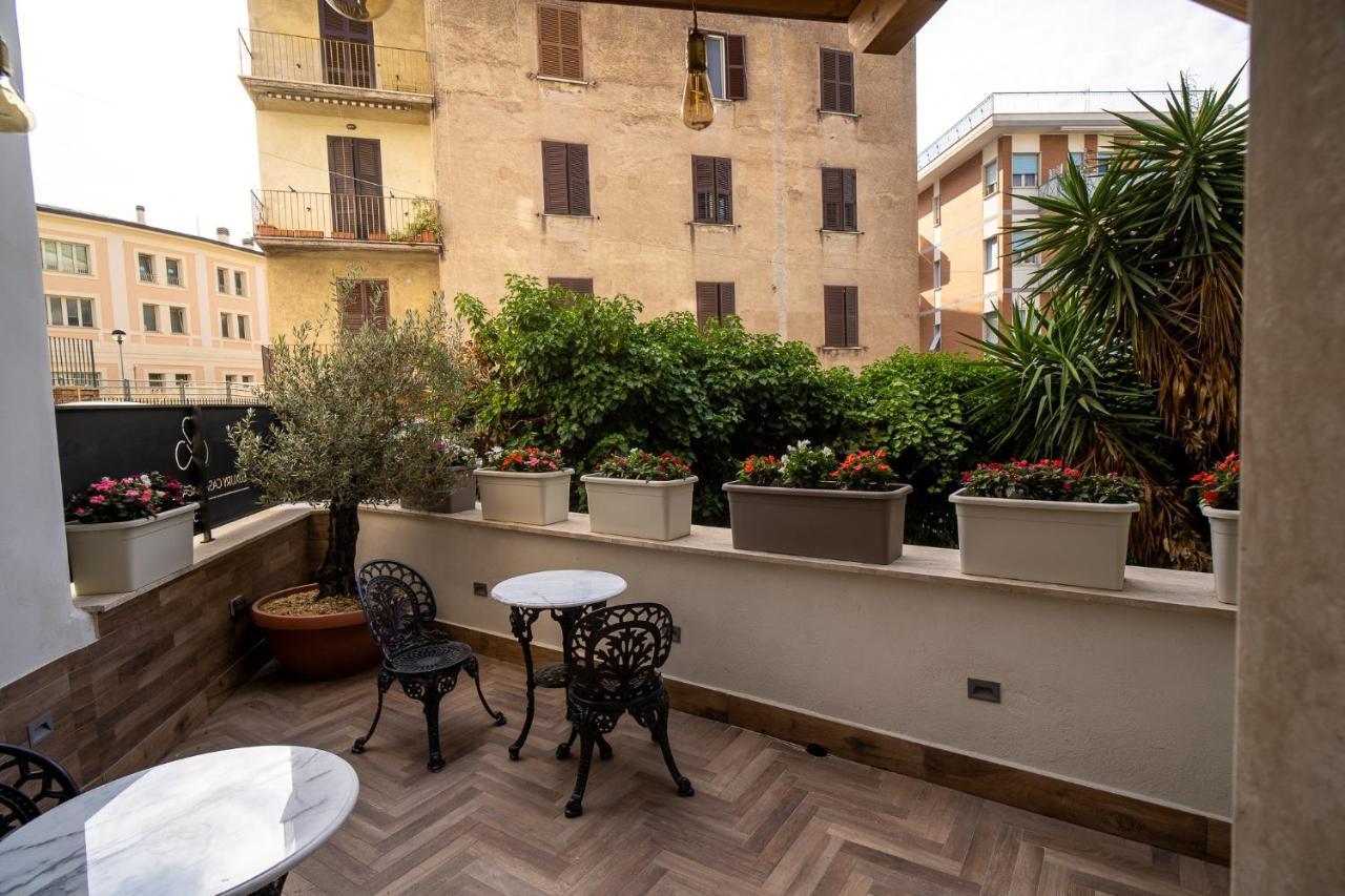 Hotel Luxury Cecilia Via Antonio Del Re 9 Tivoli Exterior foto